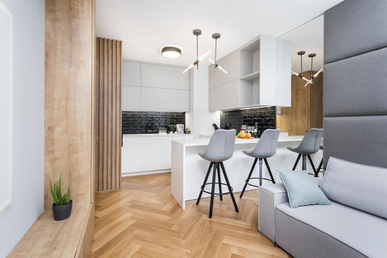 Luxury Apartments Mennica Residence - Golden Apartments - City Center Warszawa Eksteriør billede