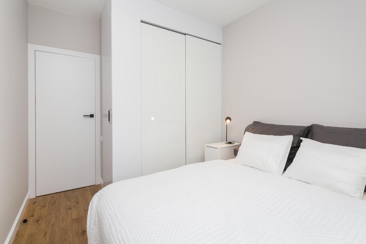 Luxury Apartments Mennica Residence - Golden Apartments - City Center Warszawa Eksteriør billede